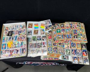 lot 1392 image: Baseball Cards Random Lot