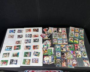 lot 1395 image: Football Cards