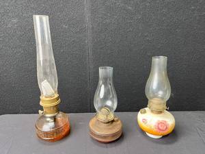lot 1433 image: 3 Antique Oil Lamps