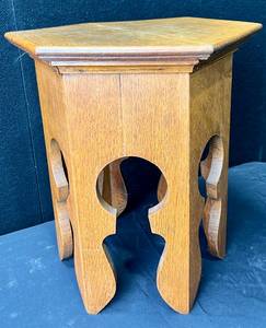 lot 1445 image: Craftsman Mission Arts & Crafts Oak Hexagonal Tabouret Table