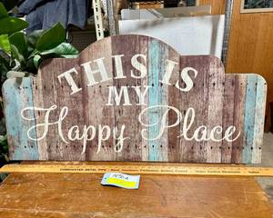 lot 1430A image: THIS IS MY HAPPY PLACE Wall Hanging