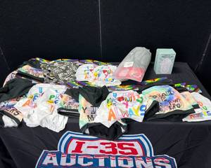 lot 1469 image: New Pride Dog Clothes