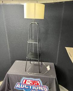 lot 1438D image: Two Tier Lamp With USB Power Station
