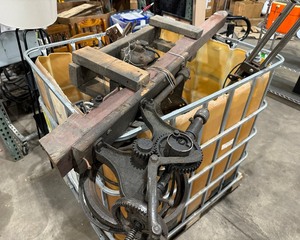 lot 1604 image: Picker Pallet Bulk Garage Items - assorted shop equipment & pieces (benefits charity)