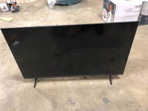 VIZIO - 40 Class D-Series Full HD Smart TV Customer Returns See Pictures