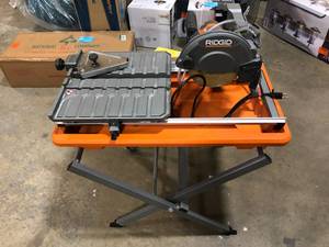 RIDGID 9 Amp 7 in. Blade Corded Wet Tile Saw with Stand   Customer Returns See Pictures