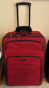 lot 112 image: Lots of Luggage