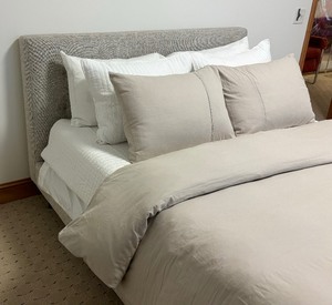 lot 123 image: Queen Upholstered Headboard  Frame and Bedding
