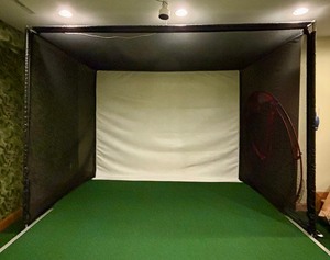 lot 7A image: Amazing Indoor Golf Simulator Platform, Screen and Netting