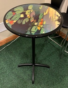 lot 142 image: Beautiful Bar Height Table with 4 Chairs