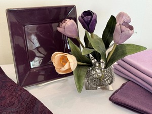 lot 161 image: Shades of Purple Home Decor Items