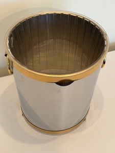 lot 90 image: Two Tone Waste Basket