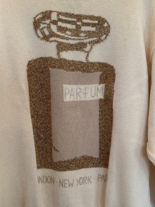 lot 97 image: Vintage Mondi Parfum Sweater