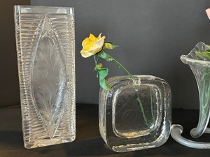 lot 262 image: Variety of Decorative Vases