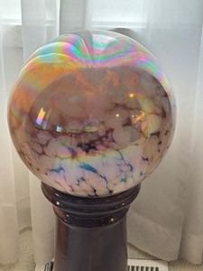 lot 263 image: Art Glass Style Gazing Ball with Pedestal