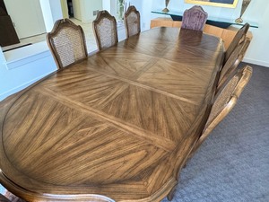 lot 15 image: Beautiful Dining Room Table and Eight Chairs
