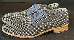 lot 56 image: Pair of Sesto Meucci Ladies Shoes
