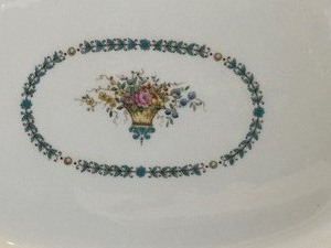 lot 62B image: Aynsley Cambridge Oval Platter