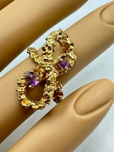 lot 14A image: 14K Gold and Amethyst Ring