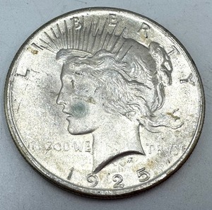 lot 26B image: 1925 United States Peace Silver Dollar Coin