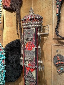lot 6 image: Large & Elaborate Afghan  Central Asian Wedding Headdress 