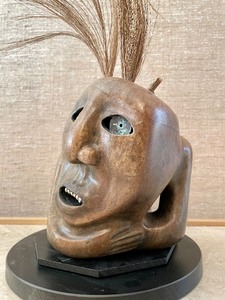 lot 46 image: Outstanding Carved Stone Abstract Head Sculpture