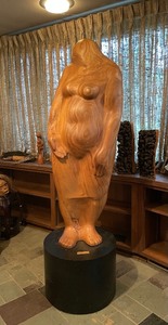 lot 65 image: Monumental Female Nude Wood Sculpture - Aun Exijo by Manuel Vargas