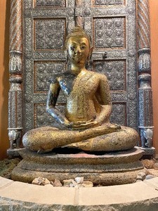 lot 2 image: Stunning LARGE 18th-19th Century Gilt Bronze Seated Thai Buddha