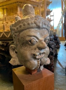 lot 123 image: Thai Pottery Guardian Head Bust - 15th16th Century