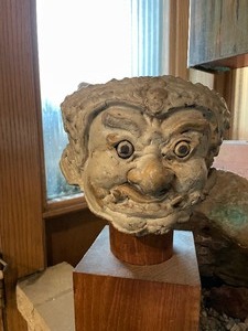 lot 124 image: Thai Pottery Guardian Head Bust - 15th16th Century