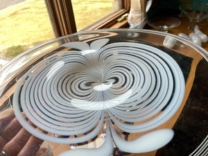 lot 134 image: Hand Blow Art Glass Centerpiece Platter