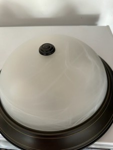 lot 1 image: Interior Ceiling Lights