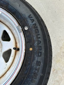 lot 47 image: Trailer Tire