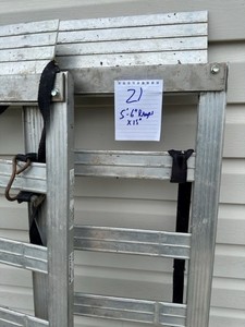 lot 21 image: Aluminum Ramps