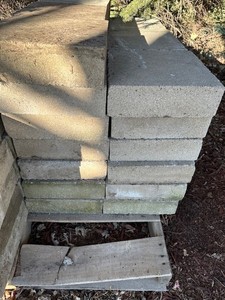 lot 3 image: Concrete Paver Blocks