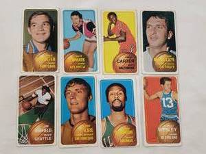 Lot of 8 1970-71 Topps NBA