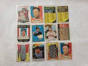 Lot of 16 Mixed Years Vintage MLB 1960-1961