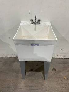 18Gallon 19F Utilatub - White With Moen Laundry Faucet