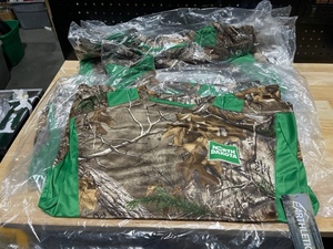 UND Mens Realtree Long Sleeve Shirts