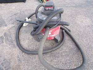 lot 80 image: Shop Vac 5 Gallon