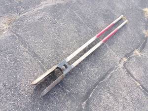 lot 86 image: Post Hole Digger
