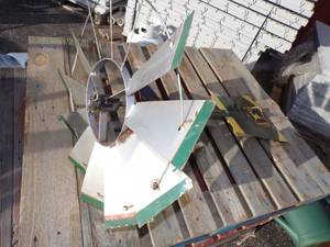 lot 87 image: John Deere Windmill