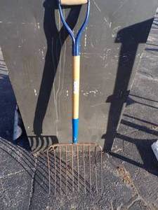 lot 78 image: Potato Fork