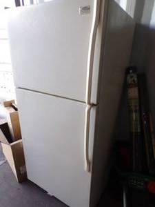 lot 77 image: Refrigerator
