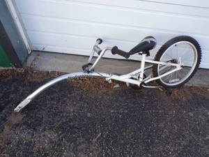 lot 43 image: Schwinn Hitchhiker Bike