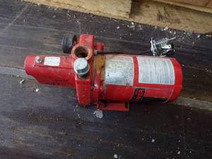 lot 51 image: Water Pump