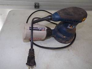 lot 9 image: Ryobi Orbital Sander