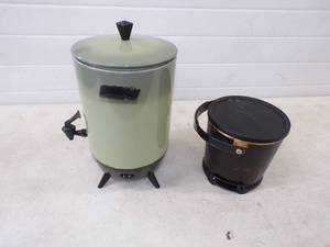 lot 137 image: Fry Daddy and Coffee Maker