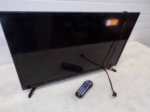 lot 155 image: 32 Samsung TV with Remote