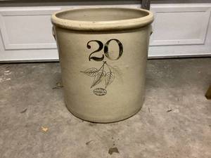 XL Redwing Crock